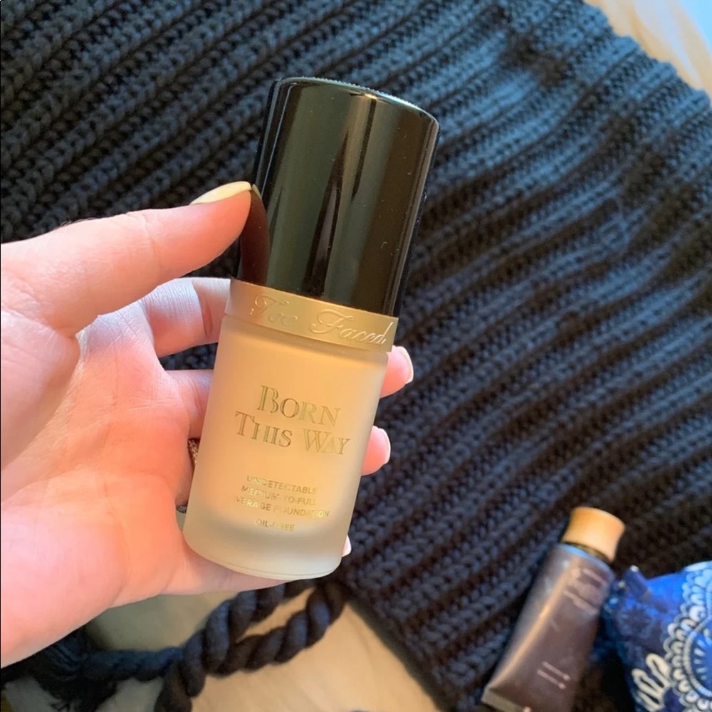 Too faced born this way Foundation